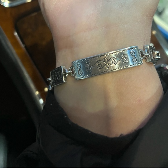 BRIGHTON Silver Tone Etched Bar Panel Links Bracelet - Picture 5 of 7